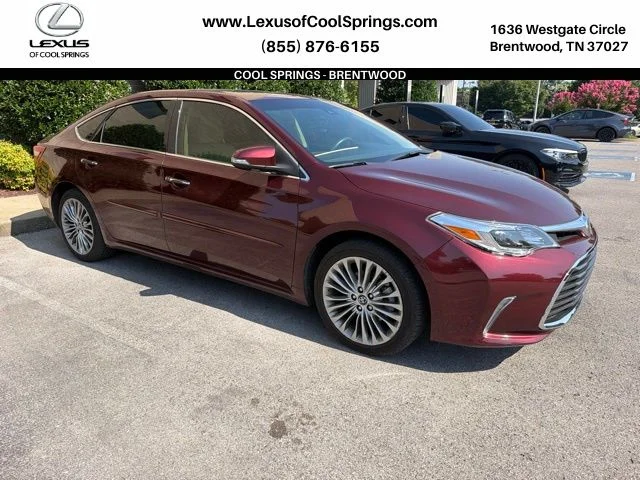 2017 Toyota Avalon Limited's photo