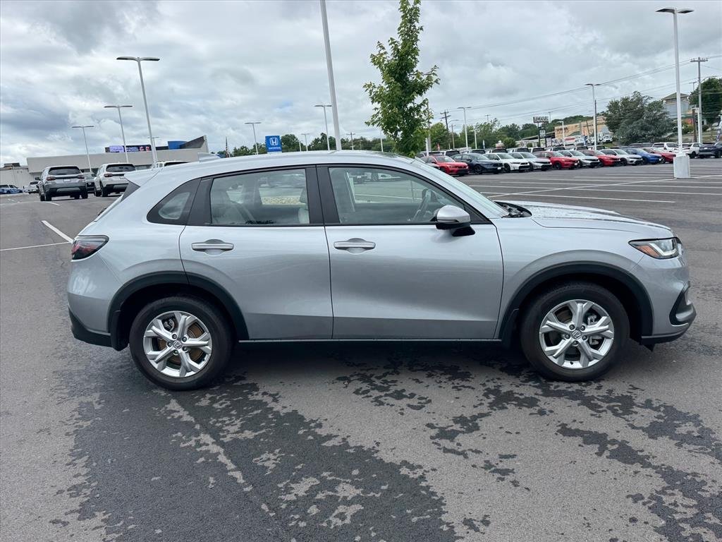 Certified Used 2025 Lunar Silver Metallic Honda AWD LX image 8