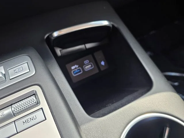 2025 GENESIS GV70 Standard - Photo 36