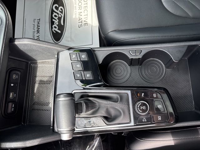 Used 2023 Red Kia X-Pro Prestige image 10