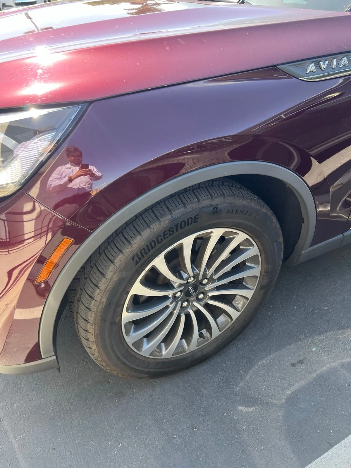 Used 2020 Red Lincoln Reserve image 10