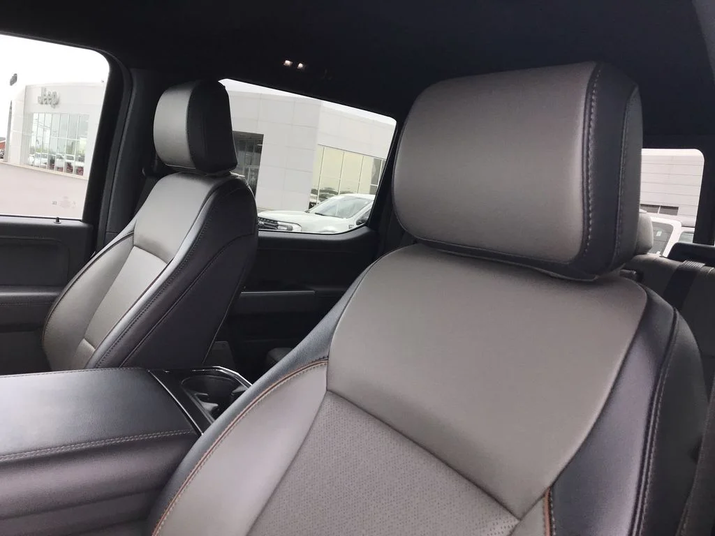 Used 2025 Blue Ford Lariat image 11