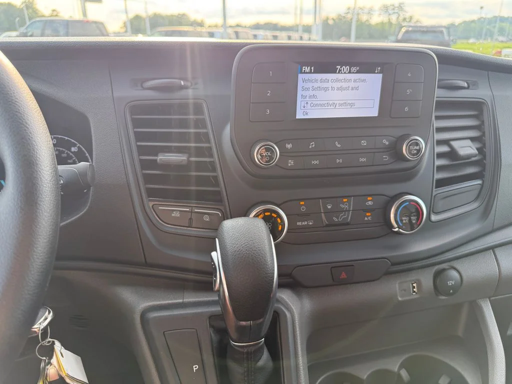 Used 2025 White Ford XL image 9