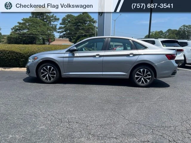 Used 2024 Pyrite Silver Metallic Volkswagen 1.5T S image 9