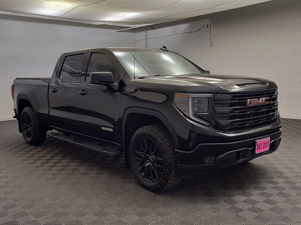 Used 2023 Onyx Black GMC Elevation w/3SB image 7