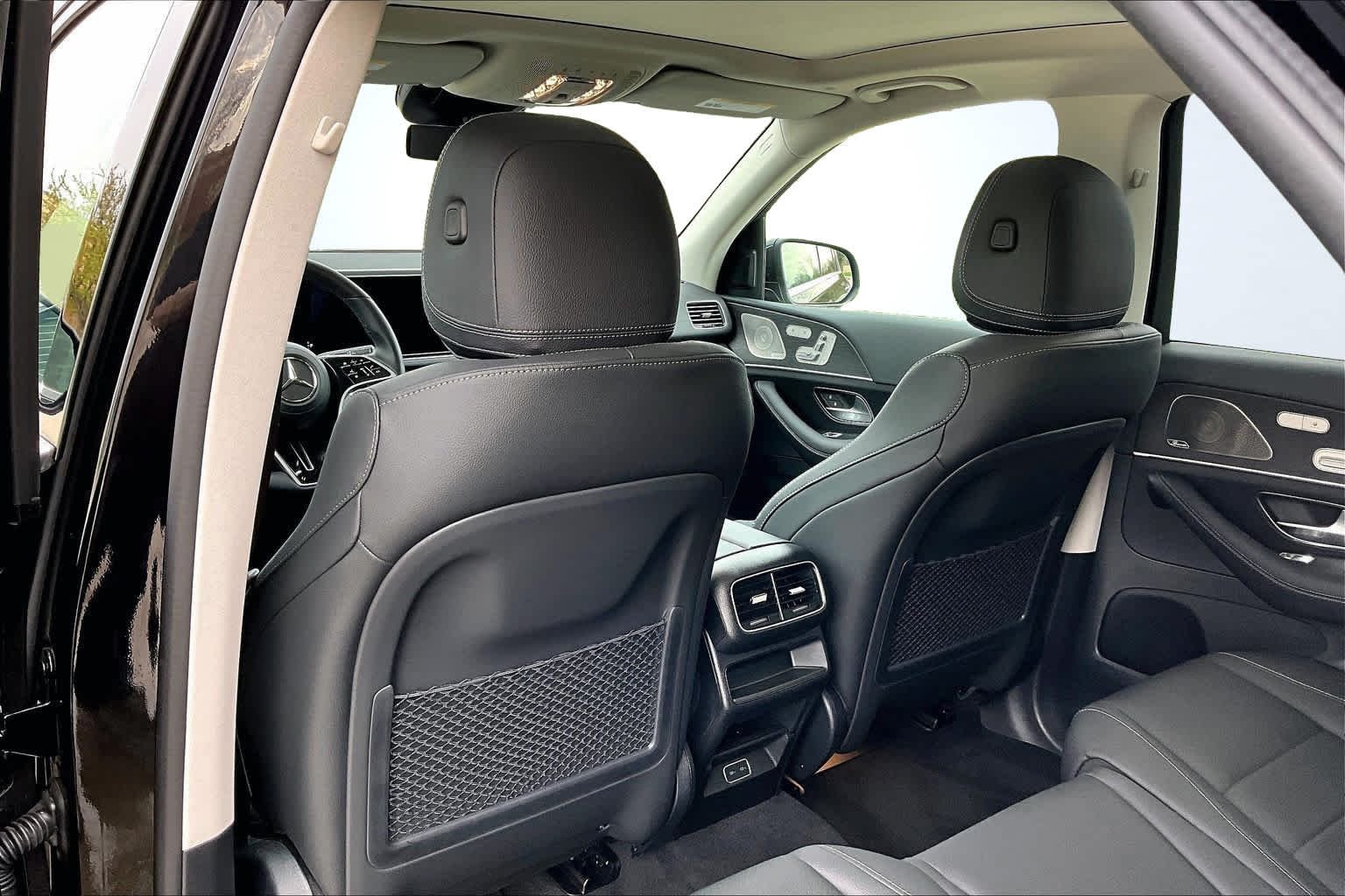 New 2026 Obsidian Black Metallic Mercedes-Benz GLE 450 image 12