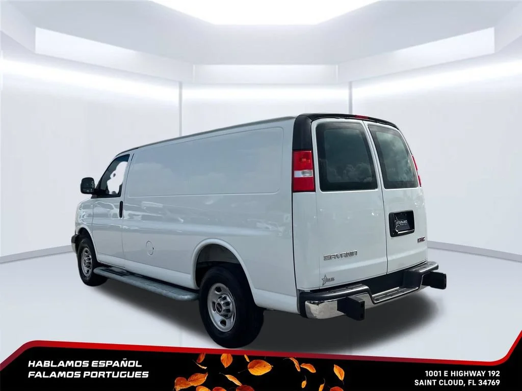 Used 2025 Summit White GMC Work Van image 5