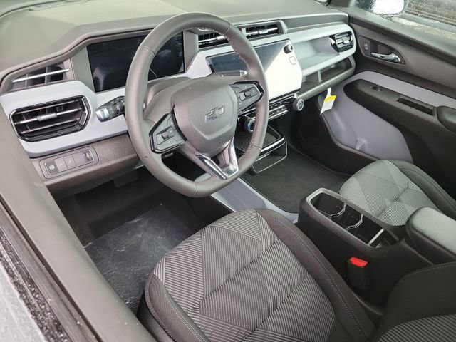 New 2027 Sterling Grey Metallic Chevrolet LT image 6