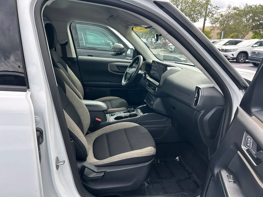 Certified Used 2025 Oxford White Ford Big Bend image 41
