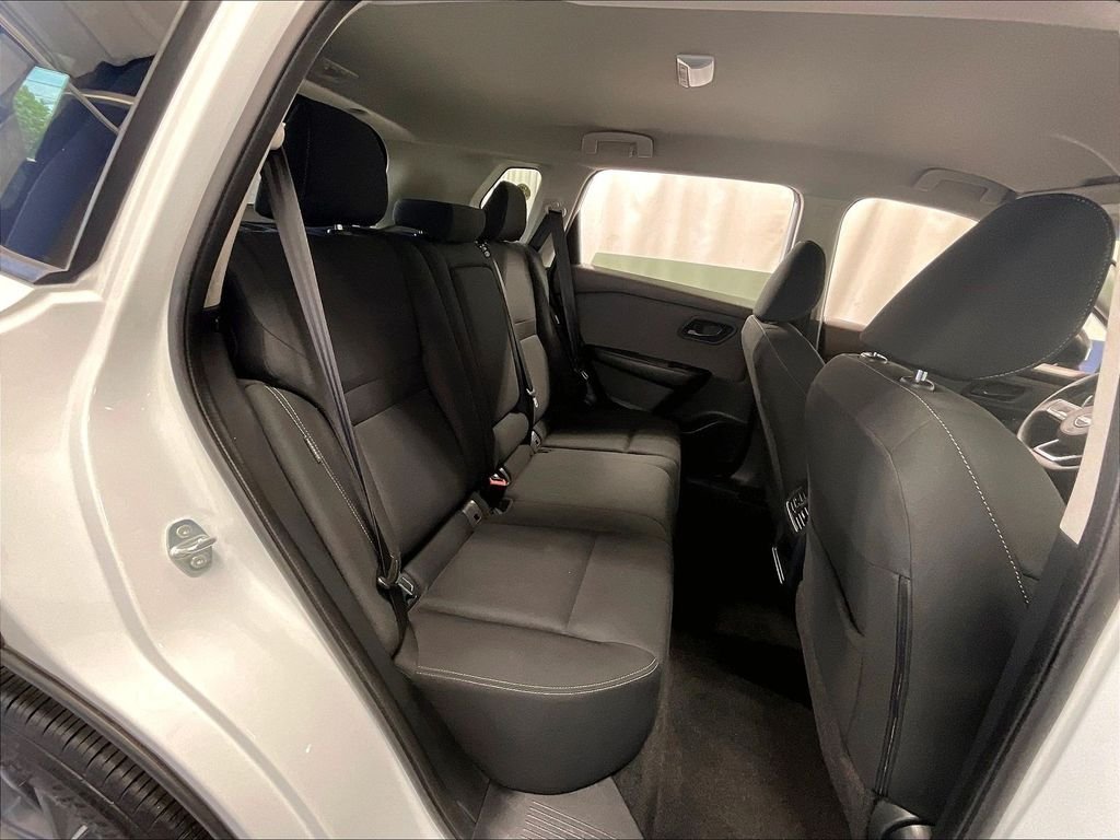 Used 2023 White Nissan S image 16