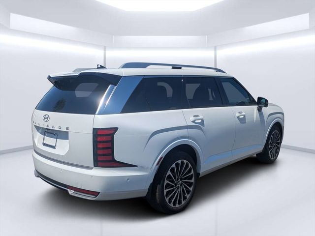 Used 2026 White Hyundai Calligraphy image 3