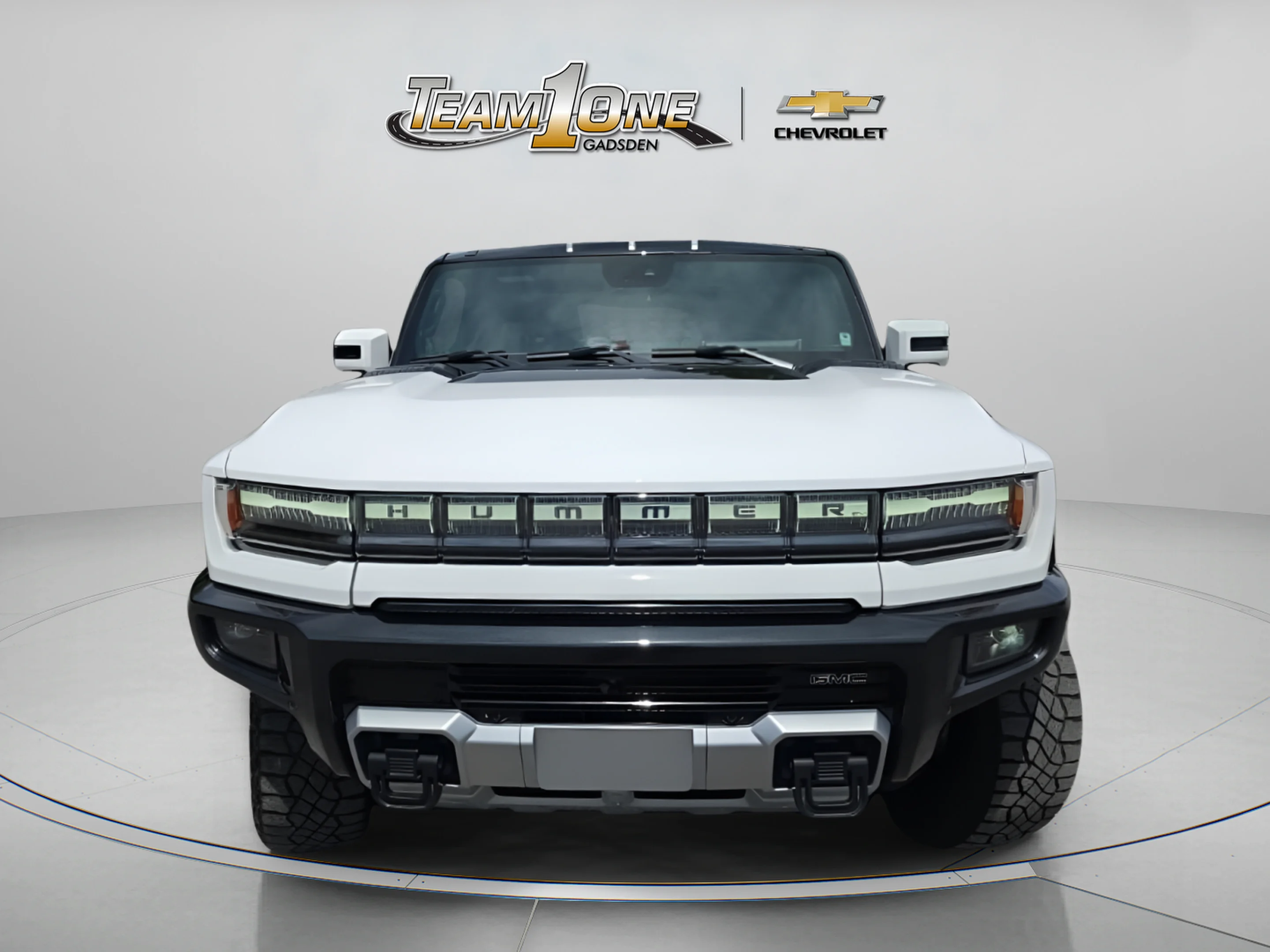 Used 2024 Interstellar White GMC 2X image 2