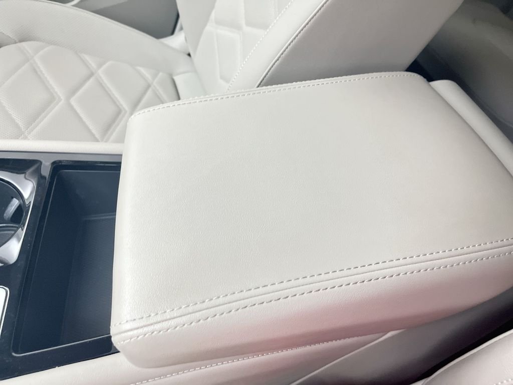 2024 Volkswagen Atlas SE w/Tech - Photo 24