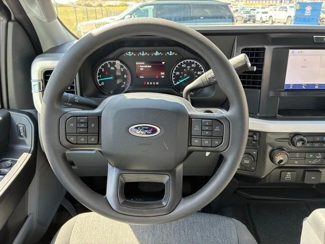 New 2026 Oxford White Ford XL image 13