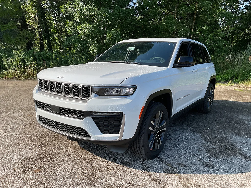 New 2027 Bright White Clearcoat Jeep Limited image 3