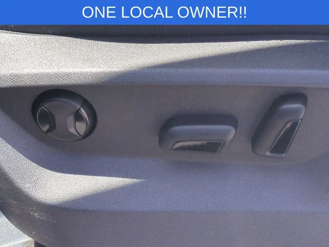 Used 2023  Volkswagen 3.6L V6 SE w/Technology image 17