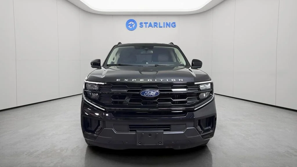 Used 2025  Ford Active image 26