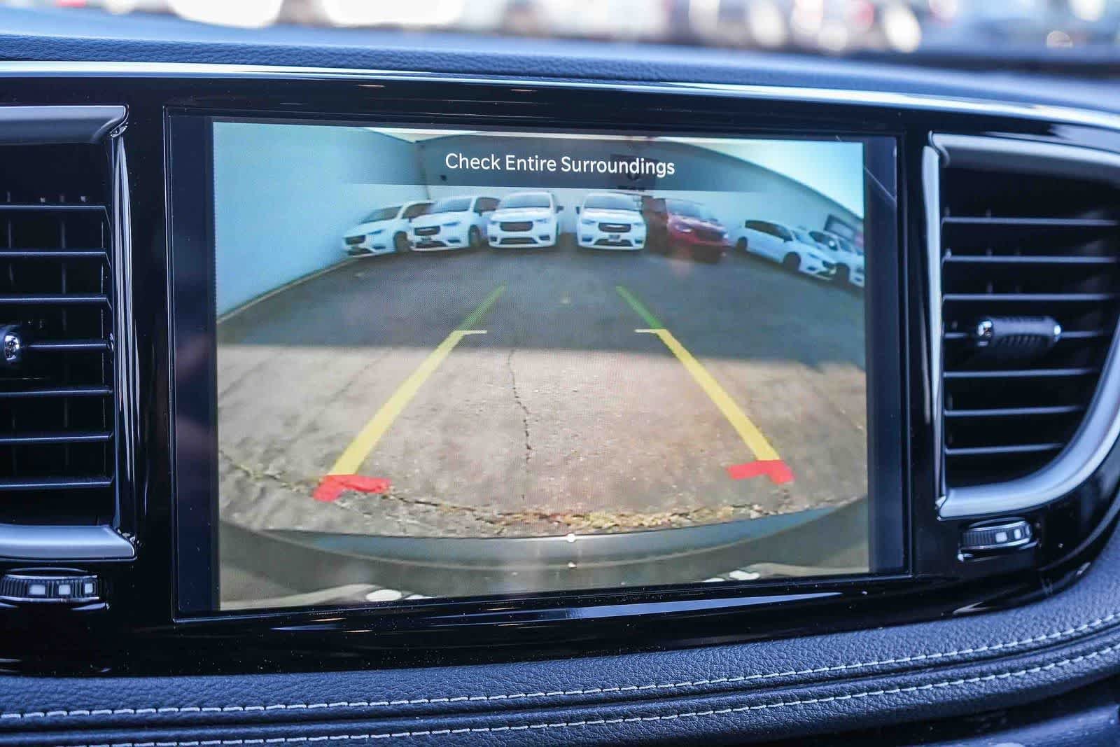 New 2026 Diamond Black Crystal Pearl-Coat Exterior Paint Chrysler Select image 26