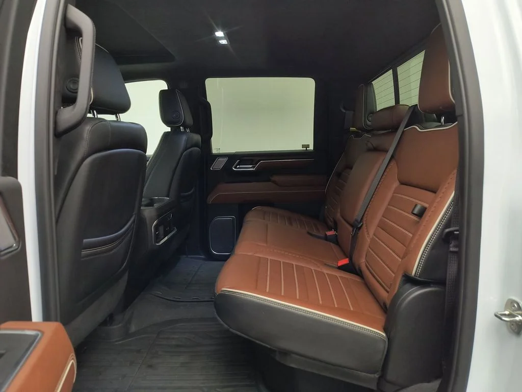 2024 GMC Sierra 3500HD Denali Ultimate - Photo 6