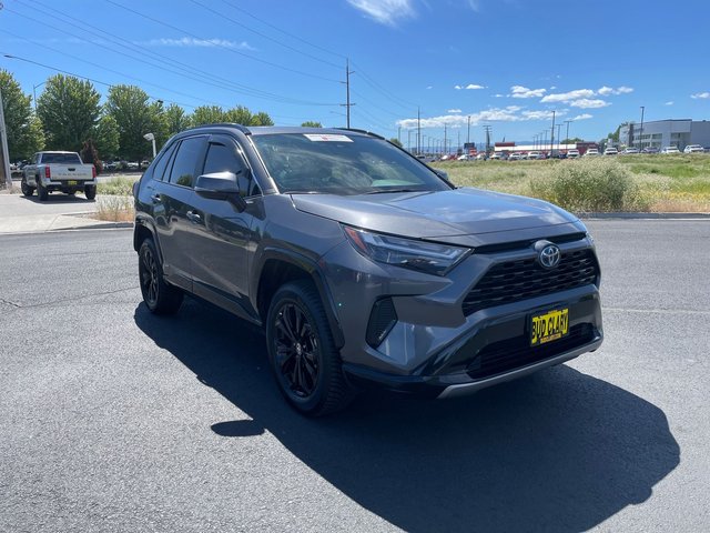 2023 Toyota RAV4 Hybrid SE