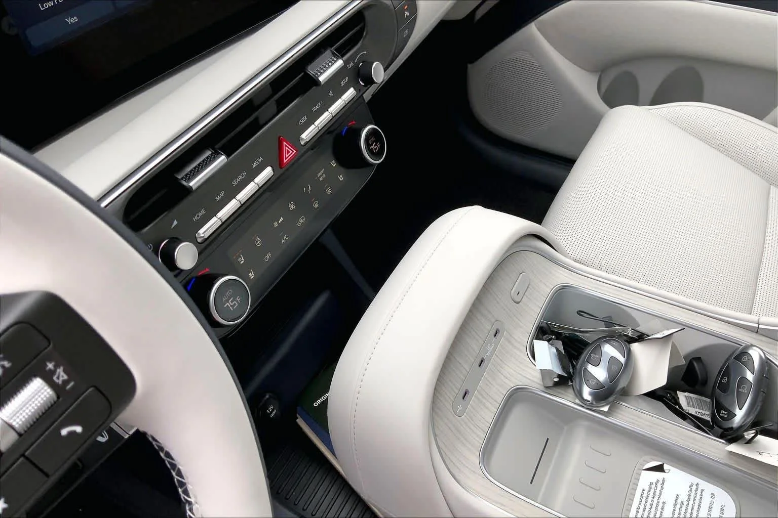 New 2026 Ecotronic Gray Pearl Hyundai Calligraphy image 8