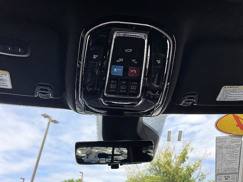 Used 2024 Diamond Black Crystal Pearlcoat Jeep Series II image 18