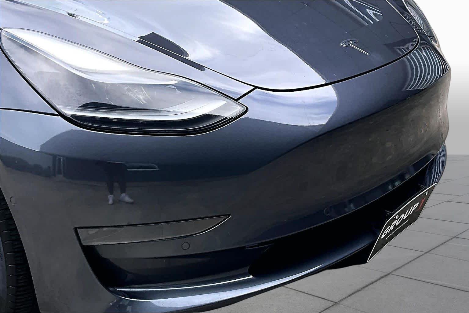 Used 2021 Deep Blue Metallic Tesla Standard Range Plus image 28