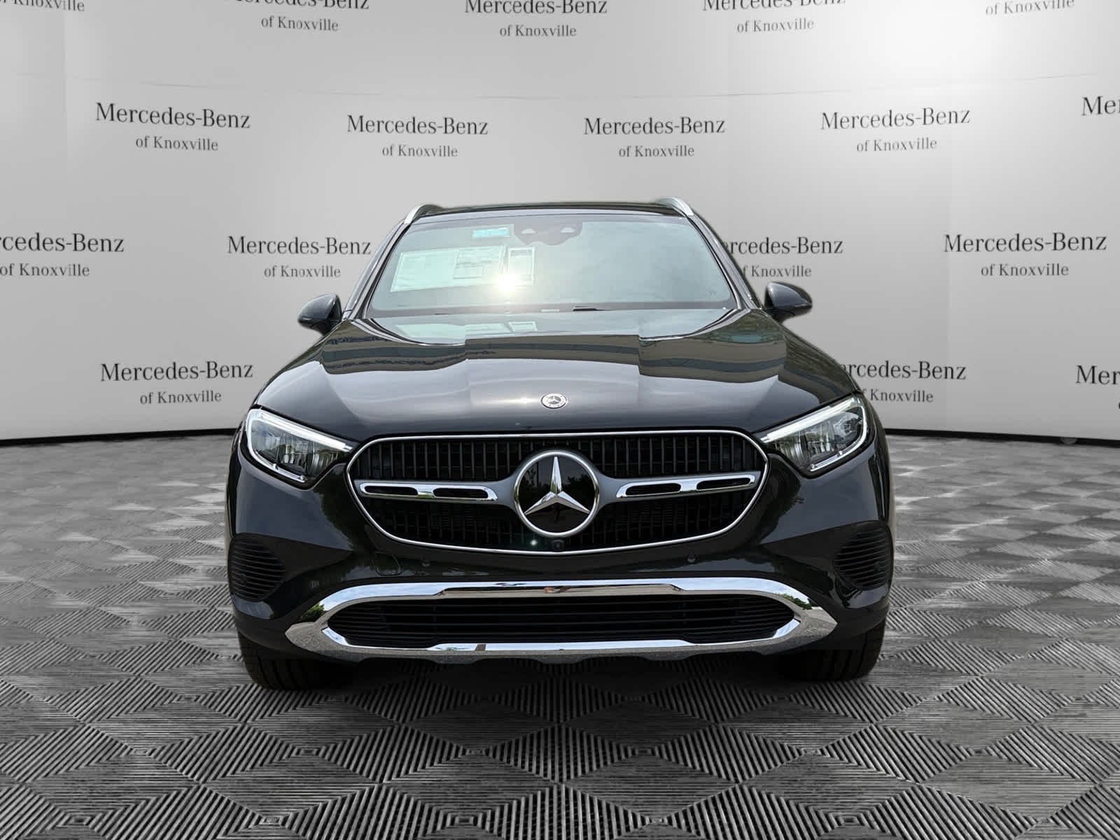 New 2026 Graphite Grey Metallic Mercedes-Benz GLC 300 image 8
