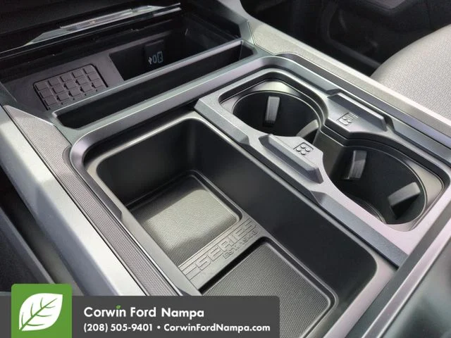 New 2026 White Metallic Ford Lariat image 18