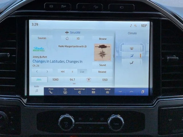 Used 2022 Oxford White Ford Lariat image 17