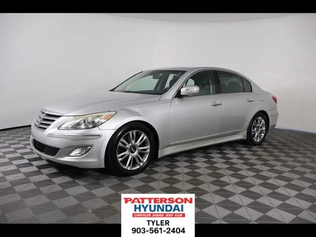 2012 Hyundai Genesis 3.8's photo