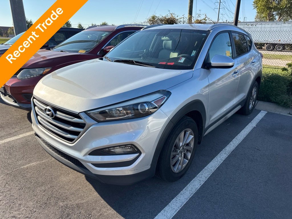 Used 2018 Silver Hyundai SEL image 1