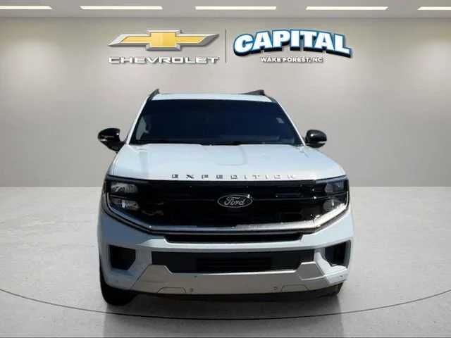 Used 2025 Silver Ford Platinum image 8