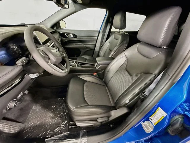 New 2026 Blue Jeep Latitude image 19