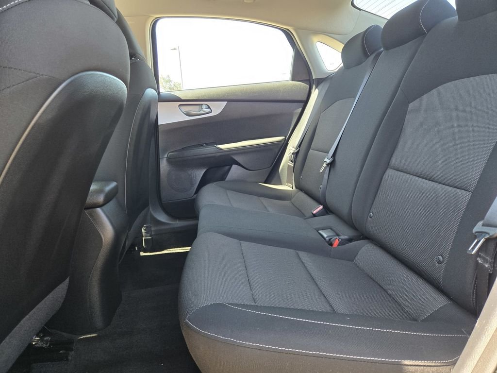 Used 2024 Aurora Black Kia LXS image 9