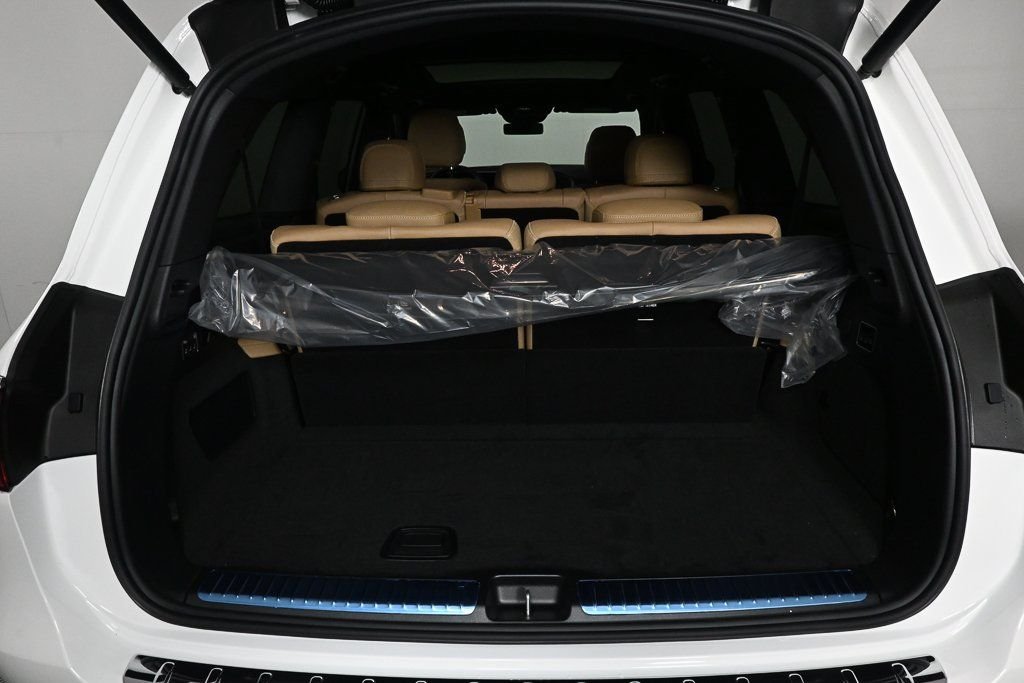 New 2026 Polar White Mercedes-Benz GLS 580 image 30