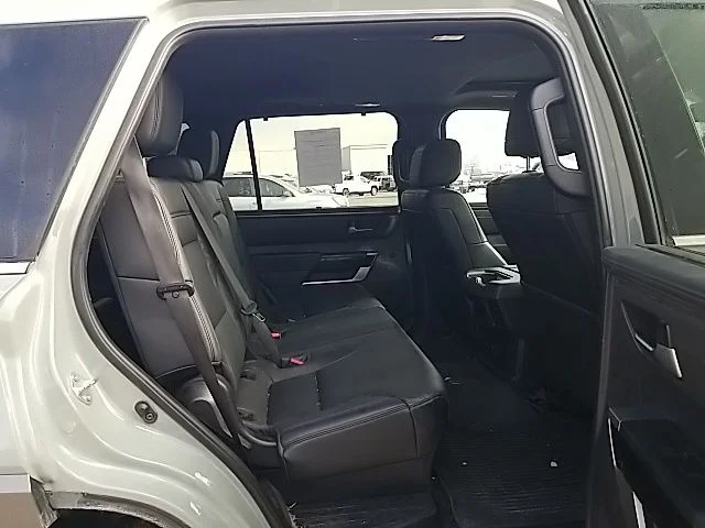 Used 2025  Toyota Limited image 35