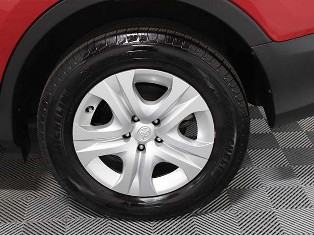 Used 2015 Barcelona Red Metallic Toyota LE image 17