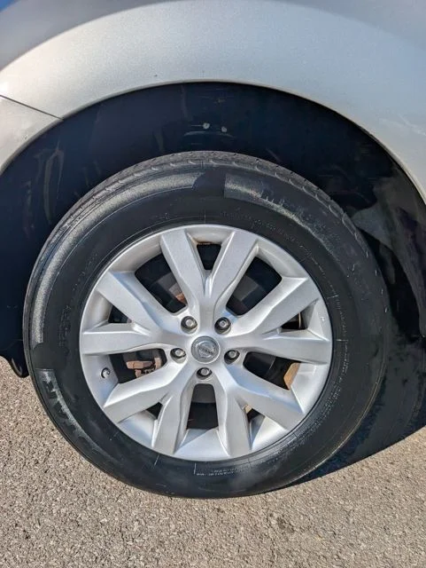 Used 2012 Silver Nissan SV image 26