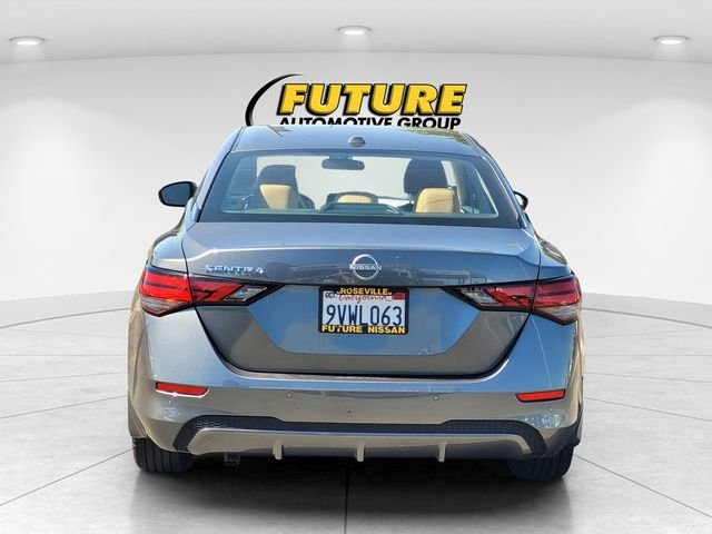 Used 2025 Gray Nissan SV image 8