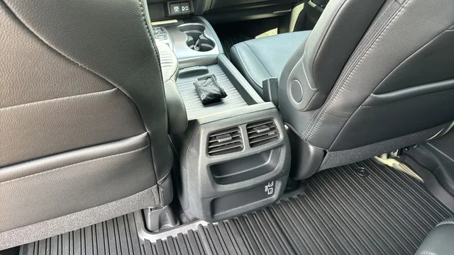 Used 2022  Honda EX-L image 21