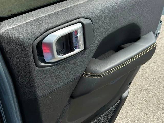 New 2026 Anvil Clearcoat Jeep Sahara image 13