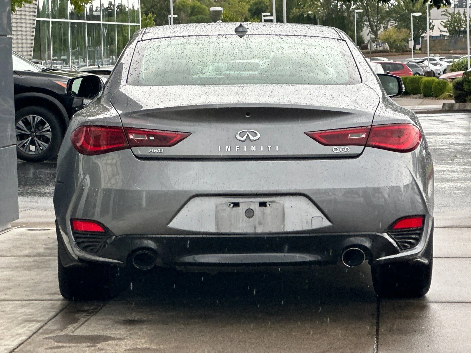 Used 2018 Graphite Shadow INFINITI 3.0t LUXE image 4