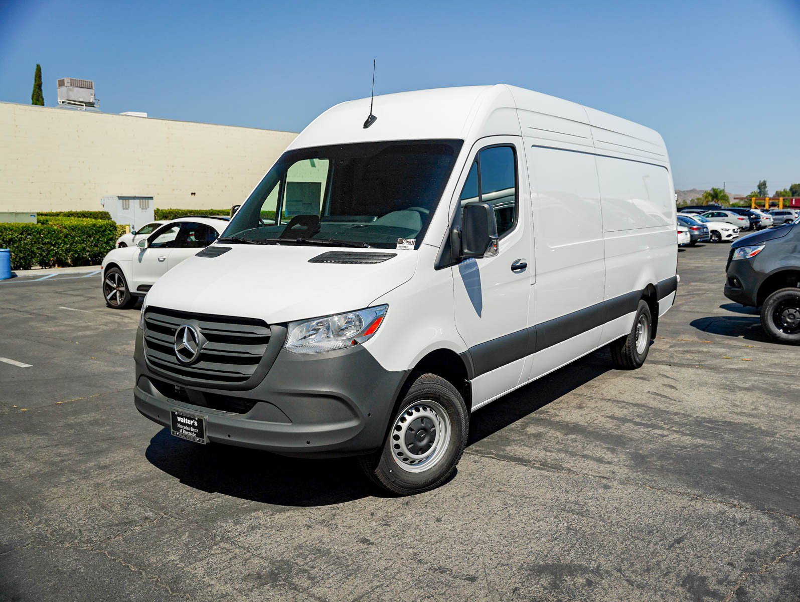 New 2026 Arctic White Mercedes-Benz 3500XD High Roof I4 Diesel HO 170 RWD image 1