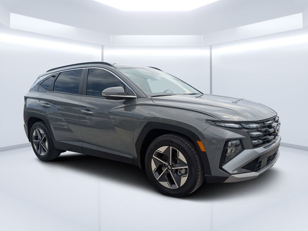 Used 2025 Gray Hyundai SEL Convenience image 1