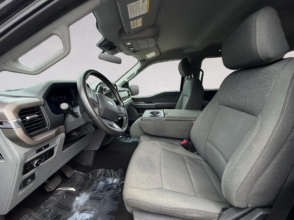 2025 Ford F-150 XLT - Photo 10