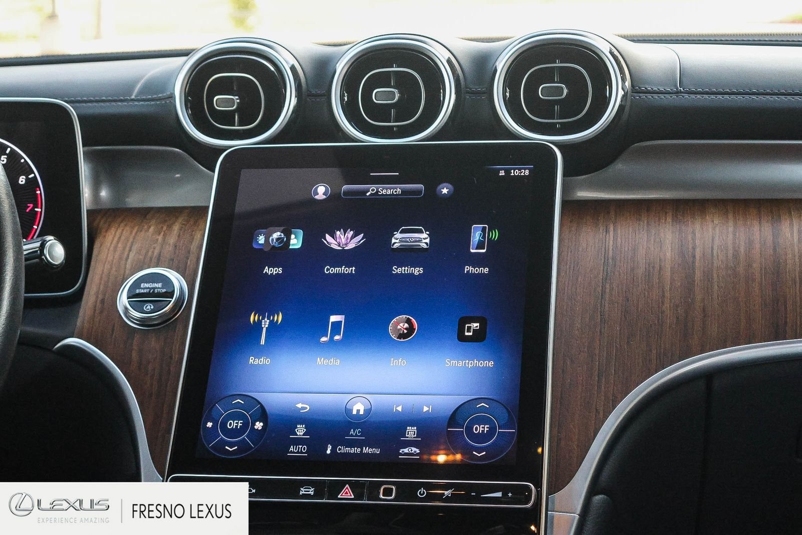 2023 Mercedes-Benz GLC GLC300 - Photo 17