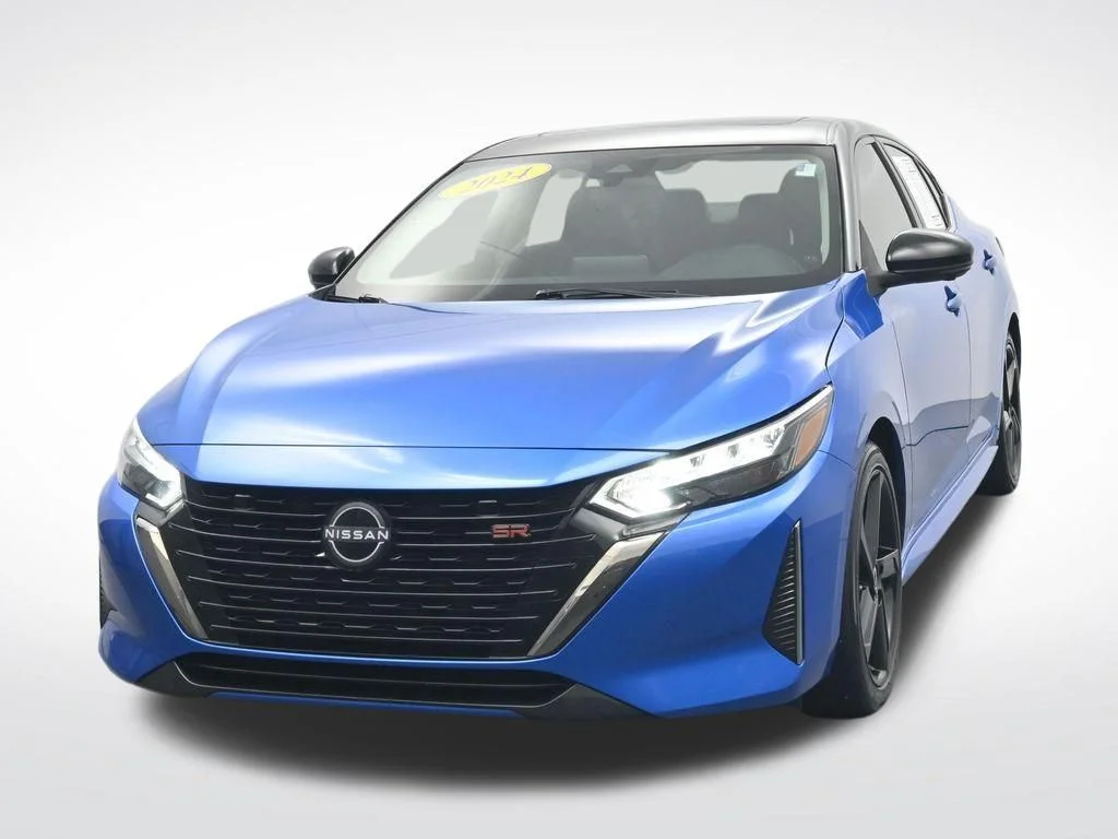 Used 2024 2t Blu Blk Roof Nissan SR image 2