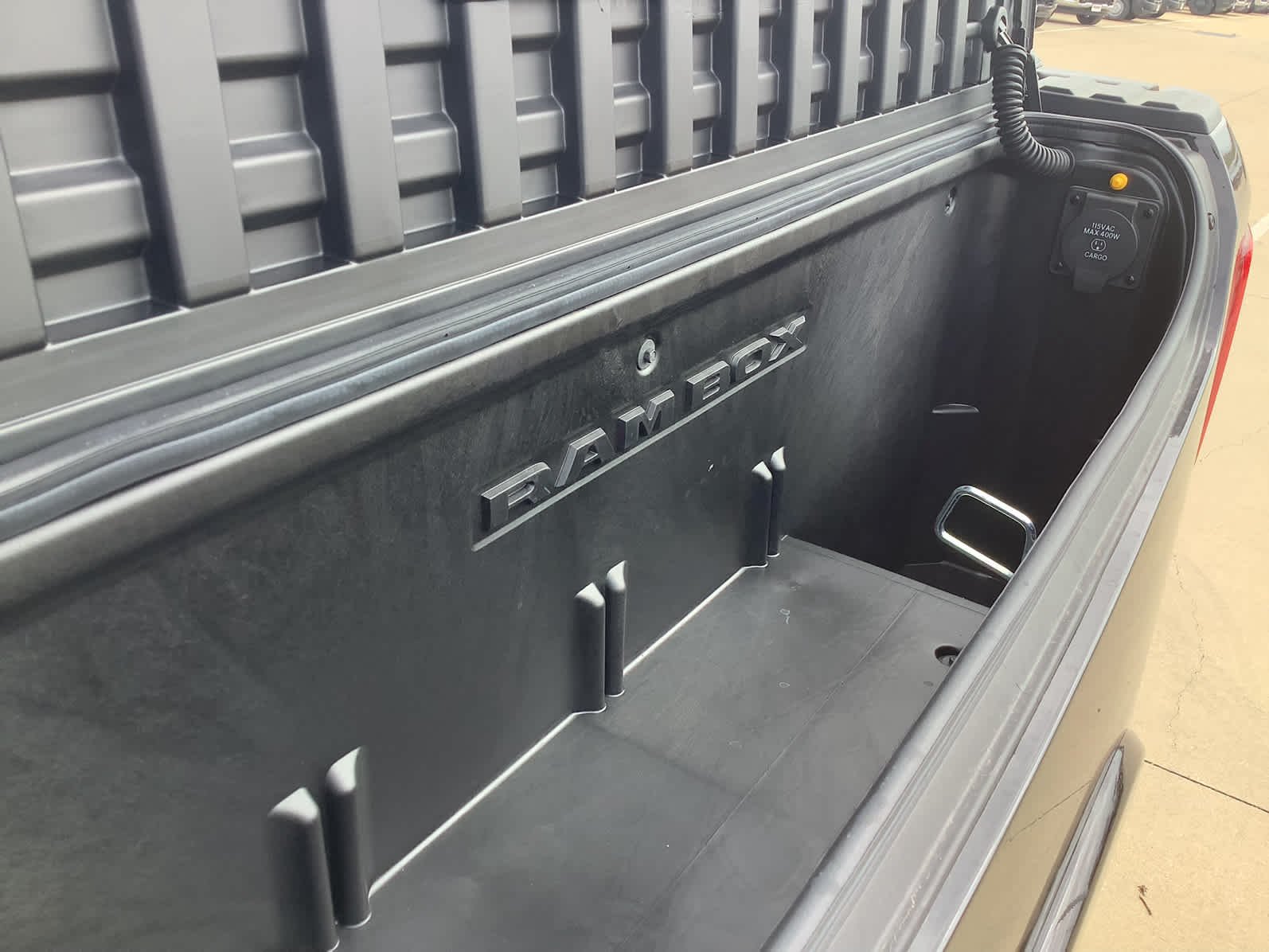 2026 RAM 1500 Limited - Photo 23