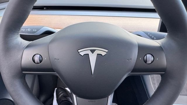 Used 2023 Midnight Silver Metallic Tesla Long Range image 27